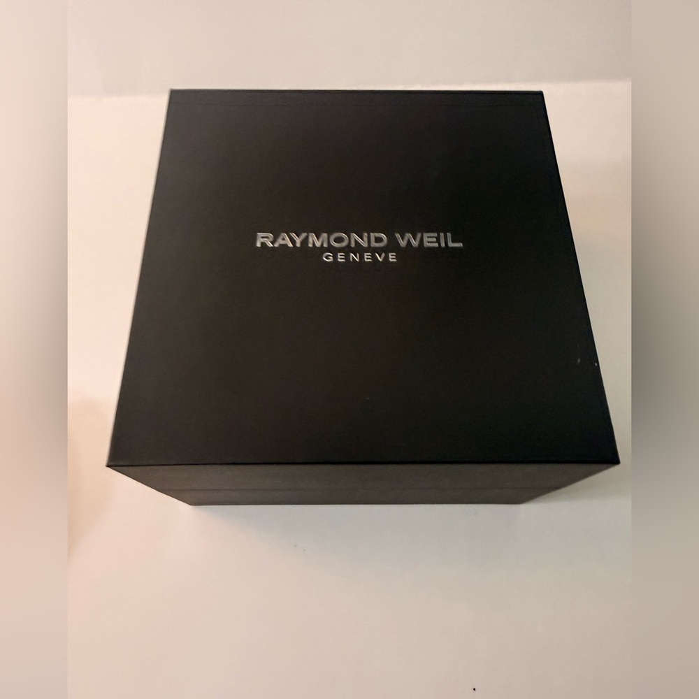 Raymond Weil Genève Watch Box – Box Only large